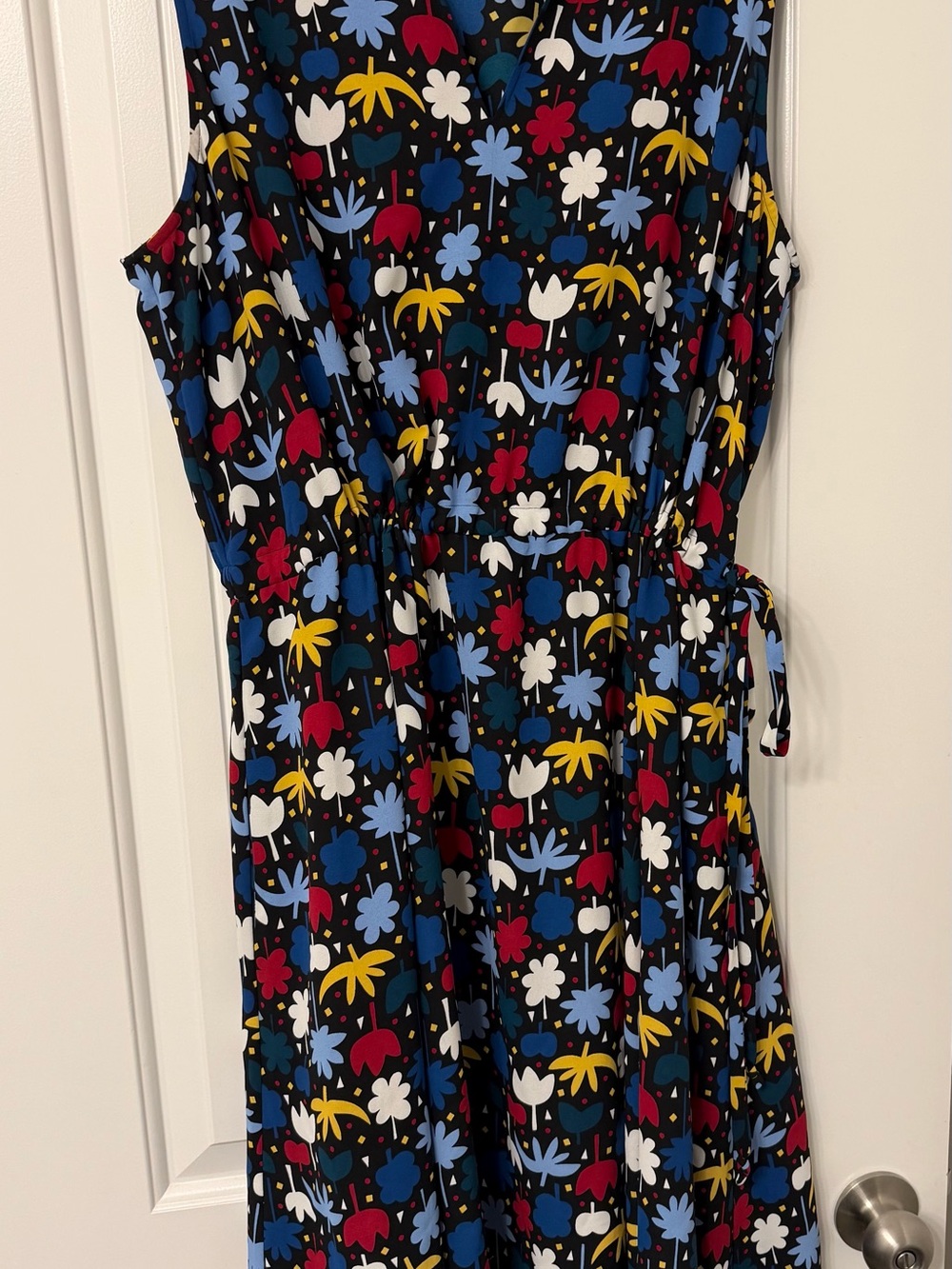 Anne Klein Black Sleeveless Floral Tie-Waist Dress - Blue, Yellow, Red, White